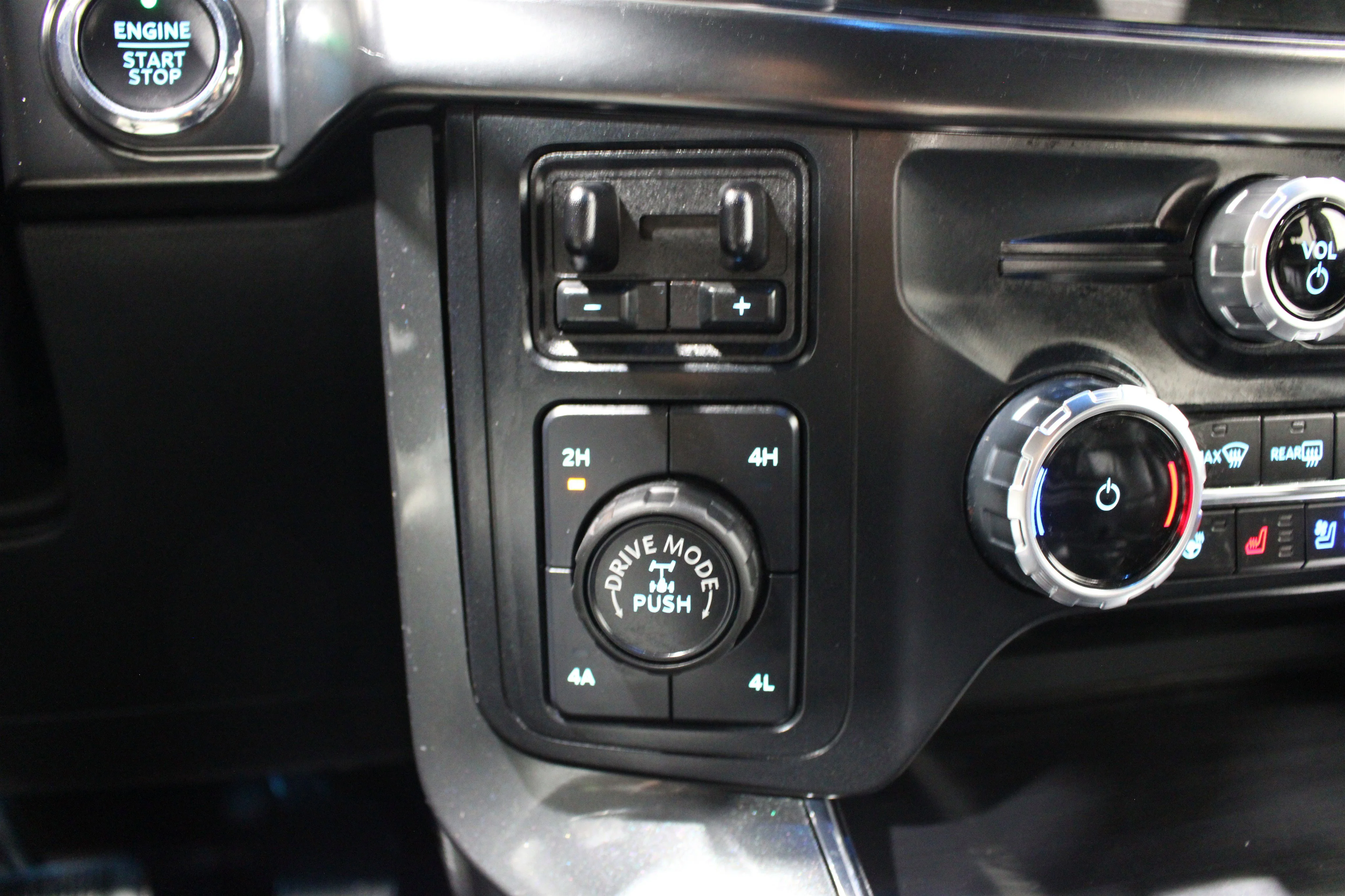 2023 Ford F-150 Lariat - Photo 19