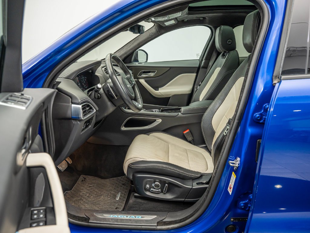 Used 2019 Caesium Blue Metallic Jaguar 30t R-Sport image 32