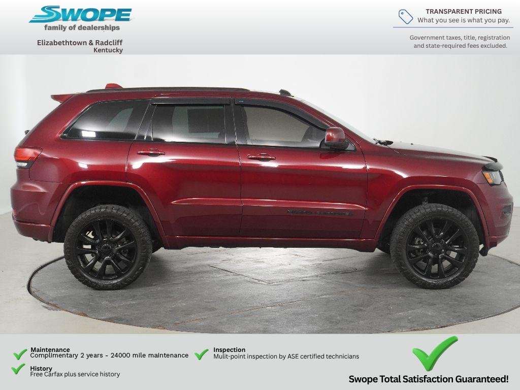 Used 2019 Velvet Red Pearlcoat Jeep Altitude image 2