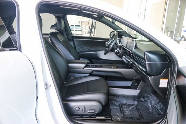Certified Used 2024 White Hyundai Limited image 18