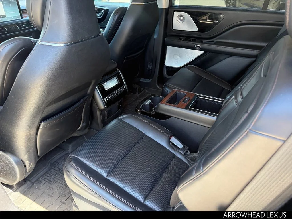 Used 2021 Black Lincoln Reserve image 27