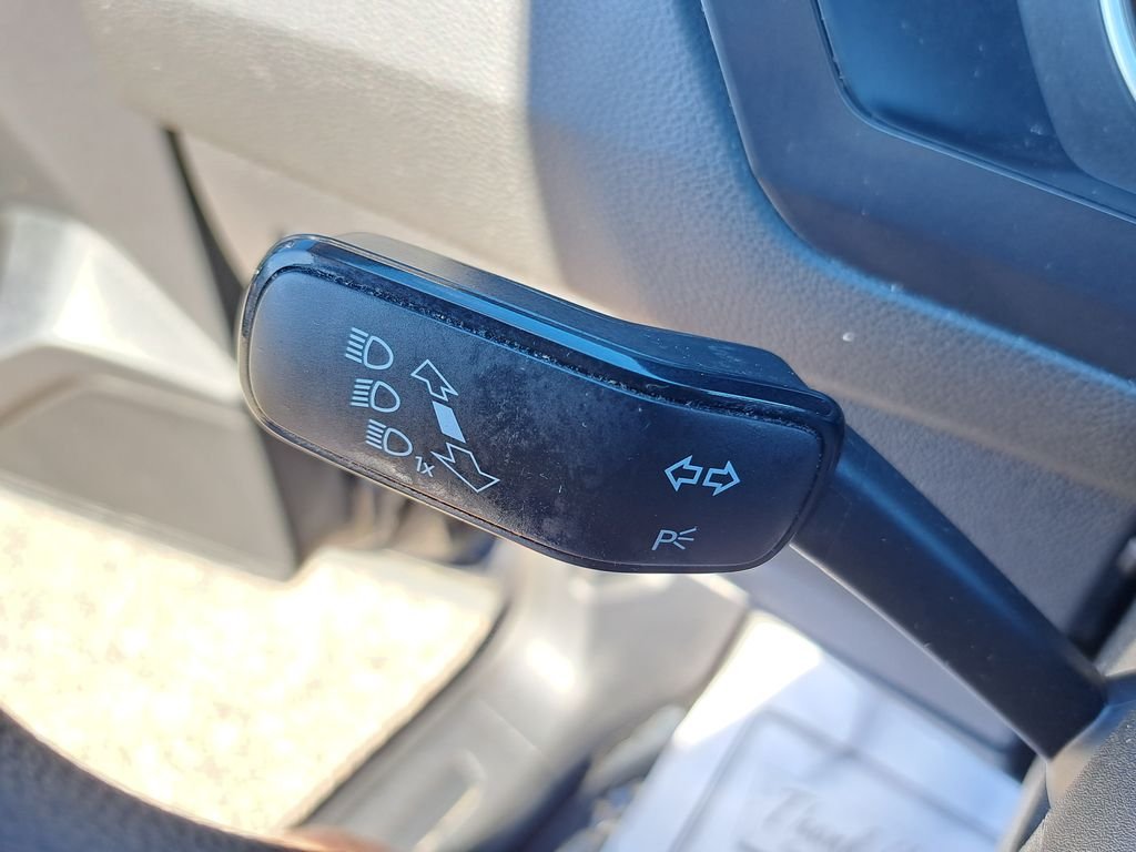 Used 2020 Black Volkswagen 2.0T S image 12