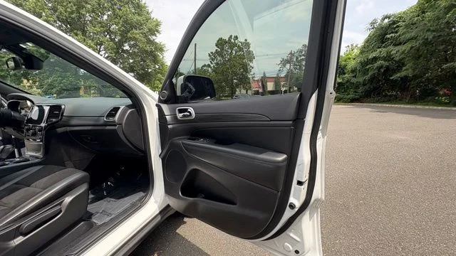Used 2020 Bright White Clearcoat Jeep Laredo image 42