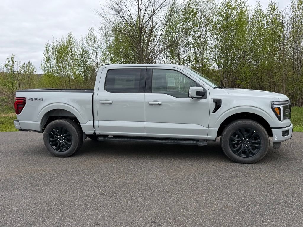 New 2026 Avalanche Ford Lariat® image 28