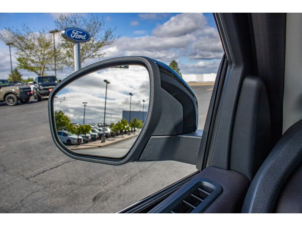 New 2026 Star White Metallic Tri-Coat Ford Platinum® image 46