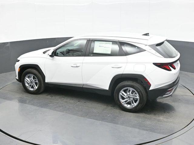 New 2026 White Hyundai SE AWD image 11