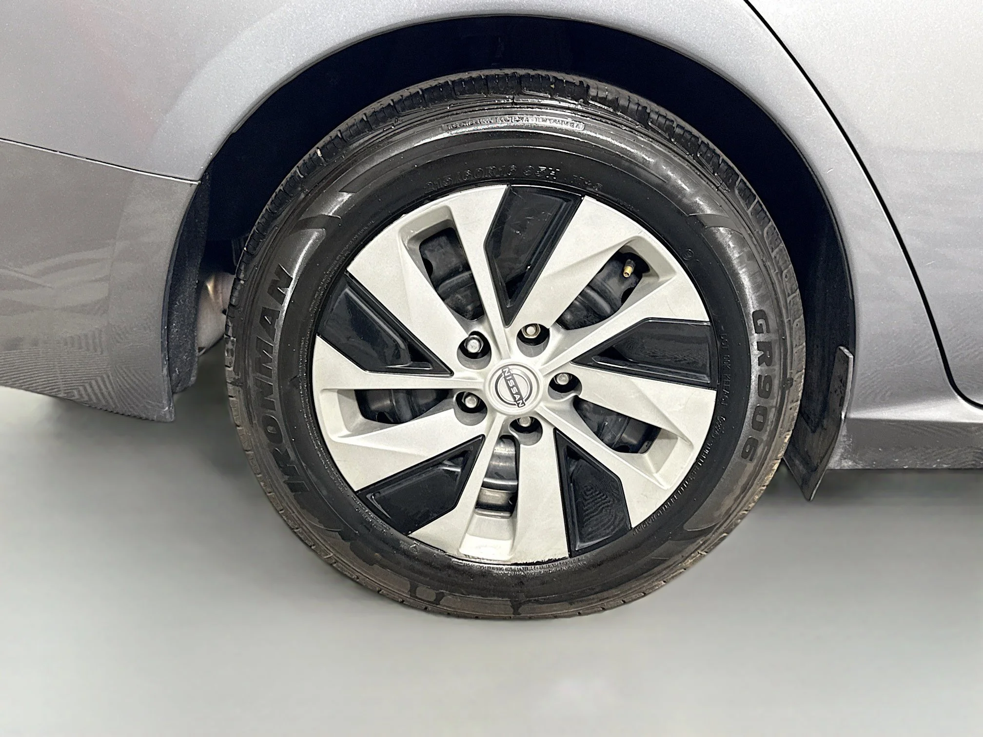 Used 2023 Gun Metallic Nissan 2.5 S image 29