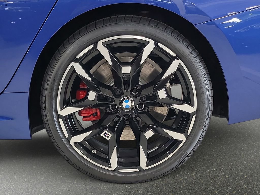 New 2026 Portimao Blue Metallic BMW 330i xDrive image 17
