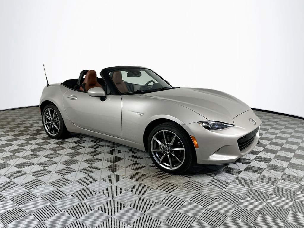 2023 Mazda MX-5 Miata Grand Touring Auto's photo