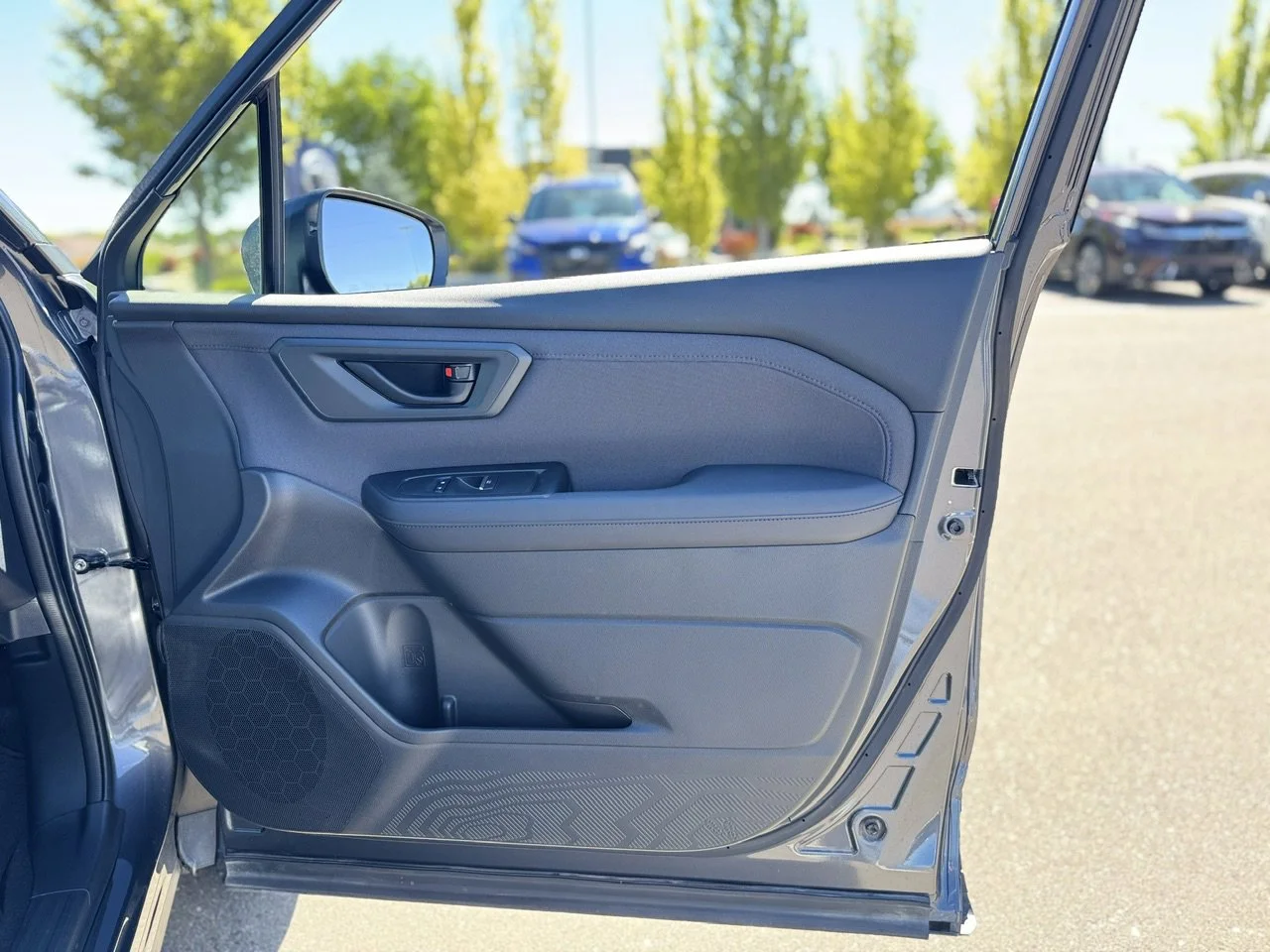 Used 2025 Magnetite Gray Metallic Subaru Premium image 41