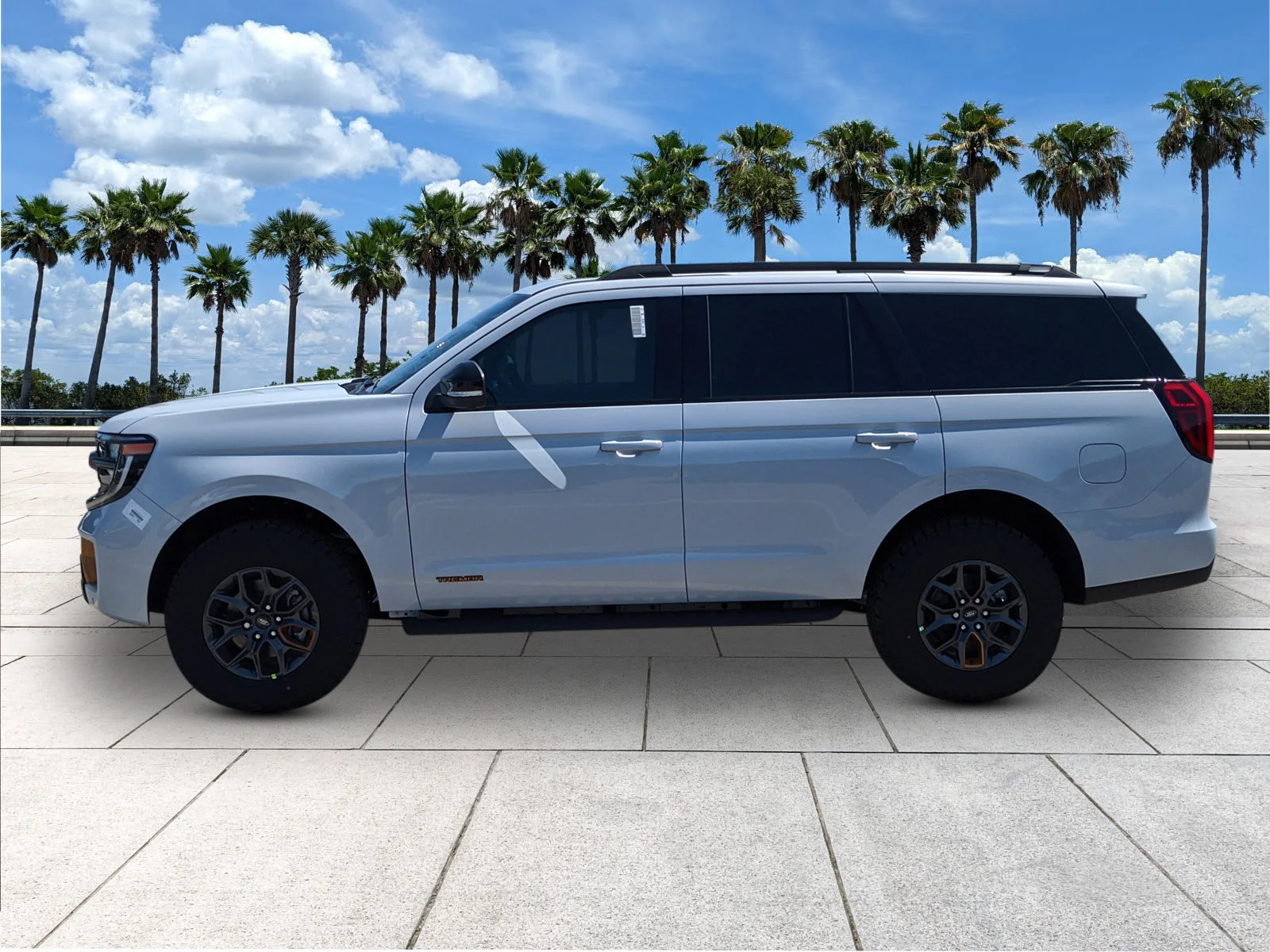 New 2026 Space Silver Metallic Ford Tremor® image 4