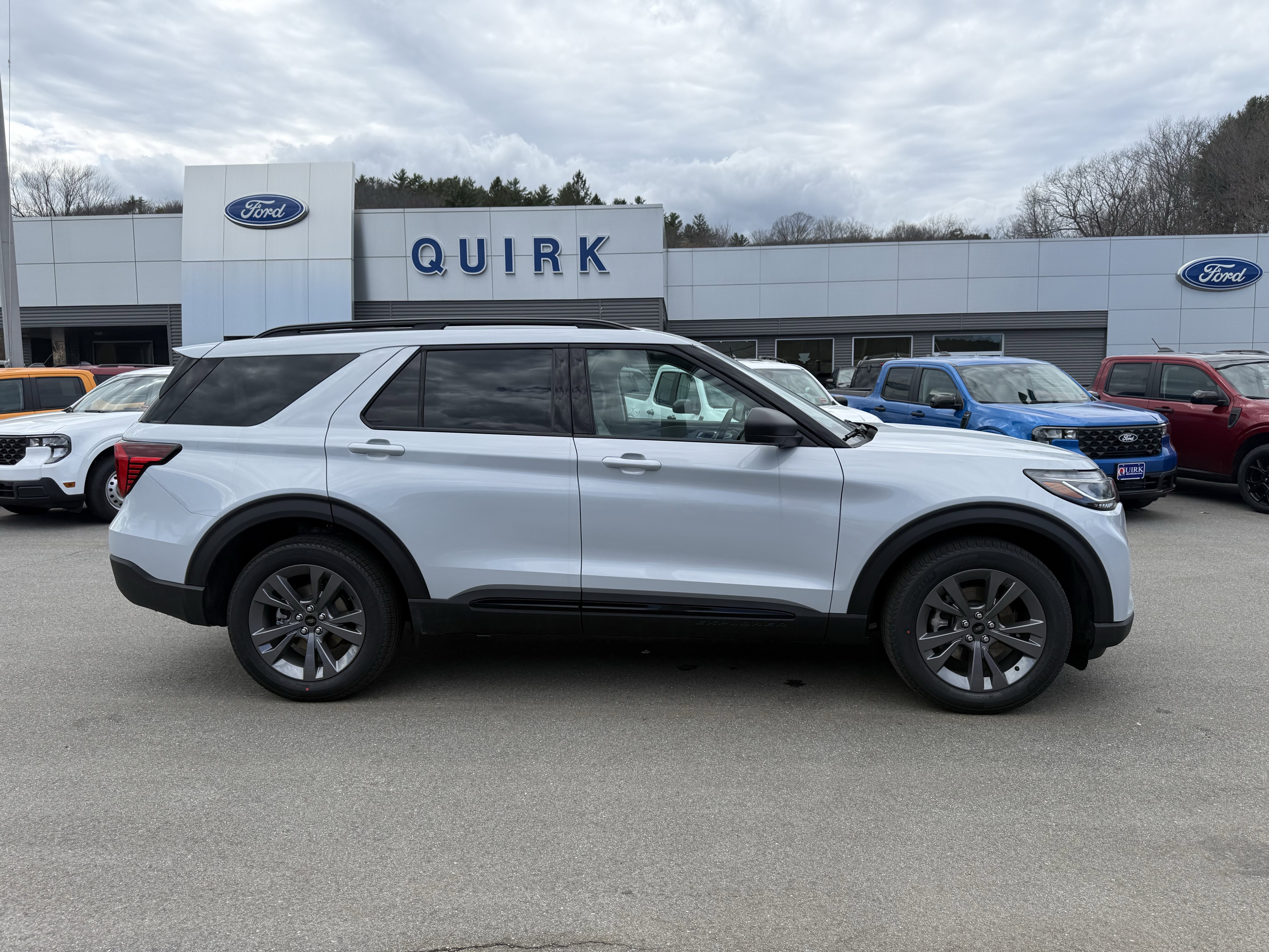 New 2026 Space White Metallic Ford Active image 2