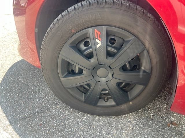 Used 2018 Barcelona Red Metallic Toyota LE image 6