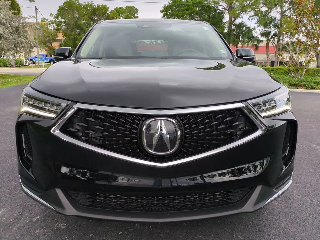 Used 2024  Acura Base image 9
