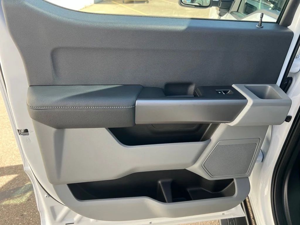 New 2026 Oxford White Ford F-350® XL image 21