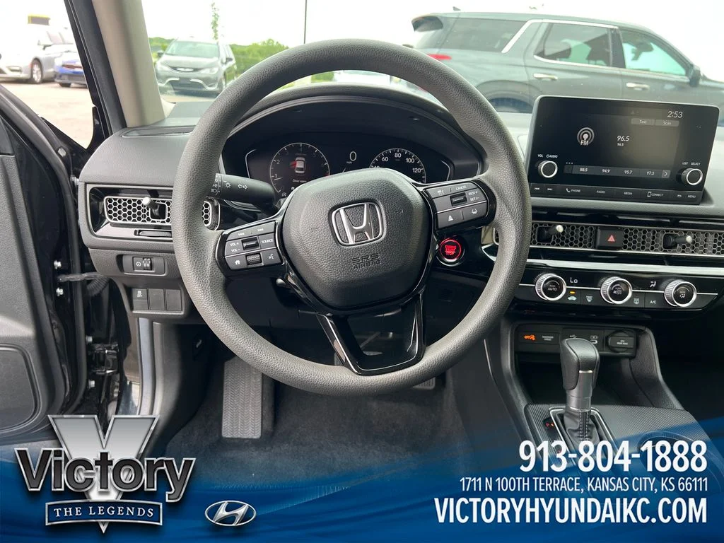 Used 2025  Honda LX image 13