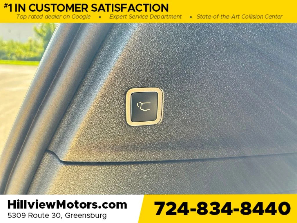 Used 2026 Bright White Clearcoat Chrysler Limited image 18