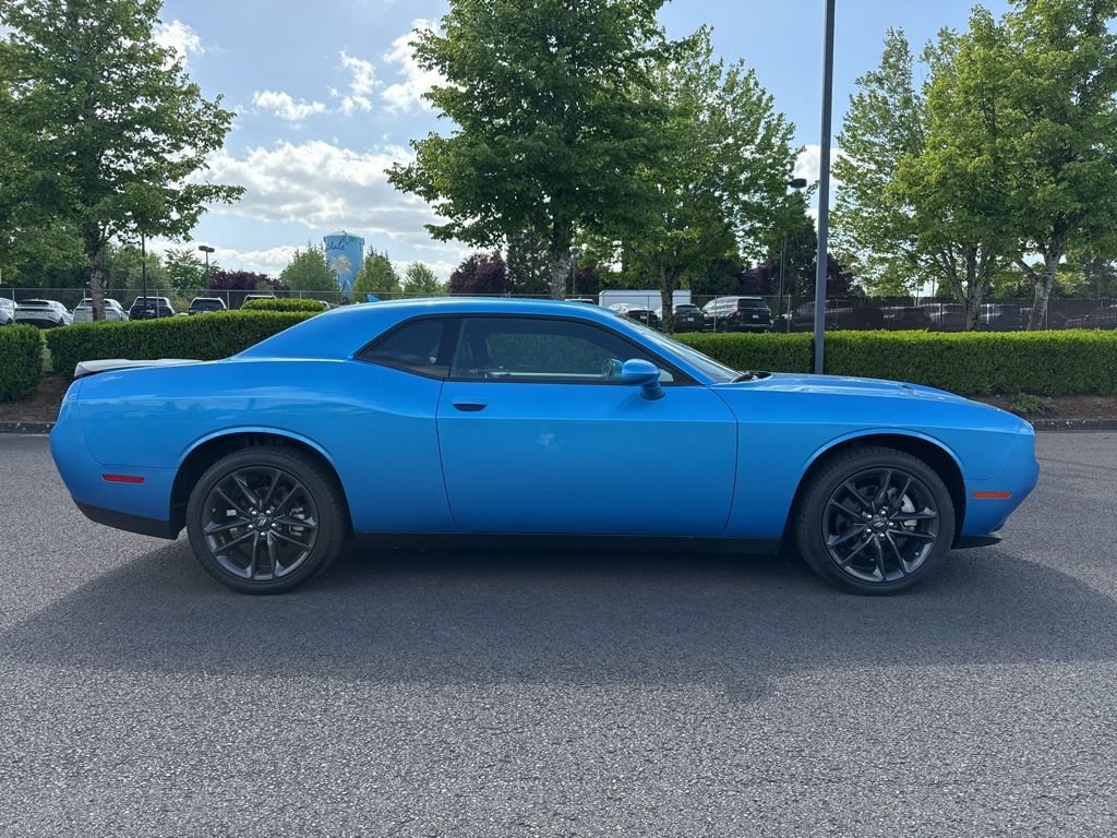 Used 2023 B5 Blue Pearlcoat Dodge SXT image 8