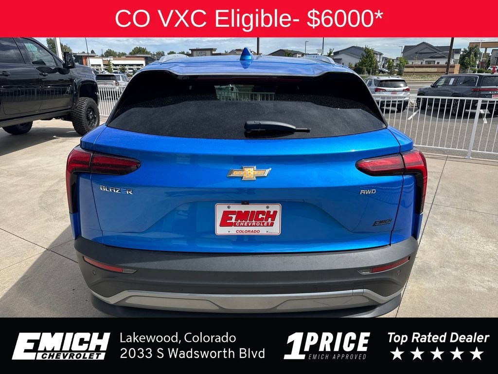 Used 2024 Riptide Blue Metallic Chevrolet LT image 4