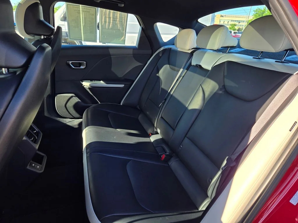 Used 2025 Red Kia GT-Line Turbo image 29