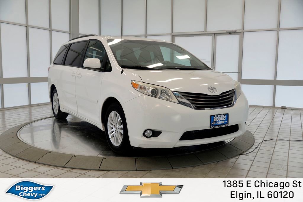 2014 Toyota Sienna XLE