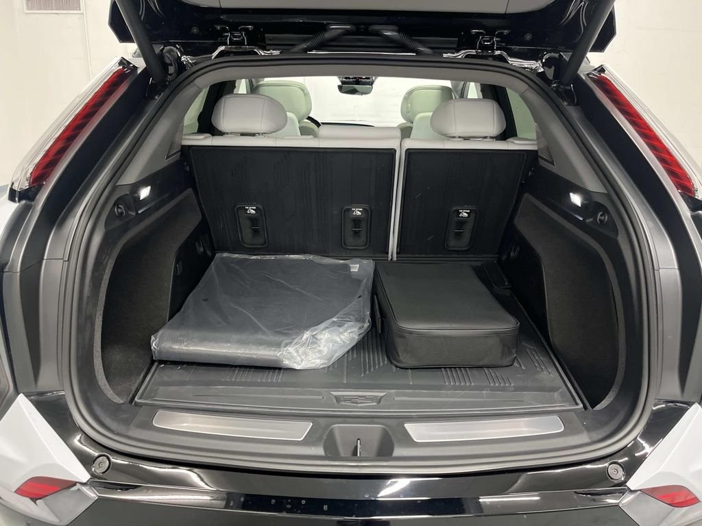 2026 Cadillac OPTIQ Sport - Photo 10