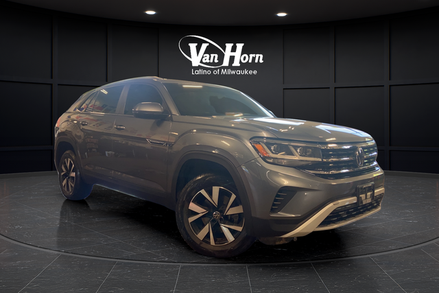 2022 Volkswagen Atlas Cross Sport 2.0T SE 4MOTION's photo