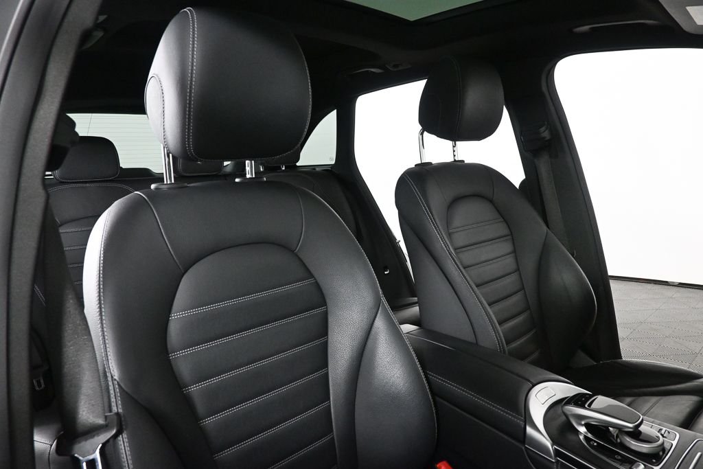Used 2017  Mercedes-Benz GLC 300 image 22