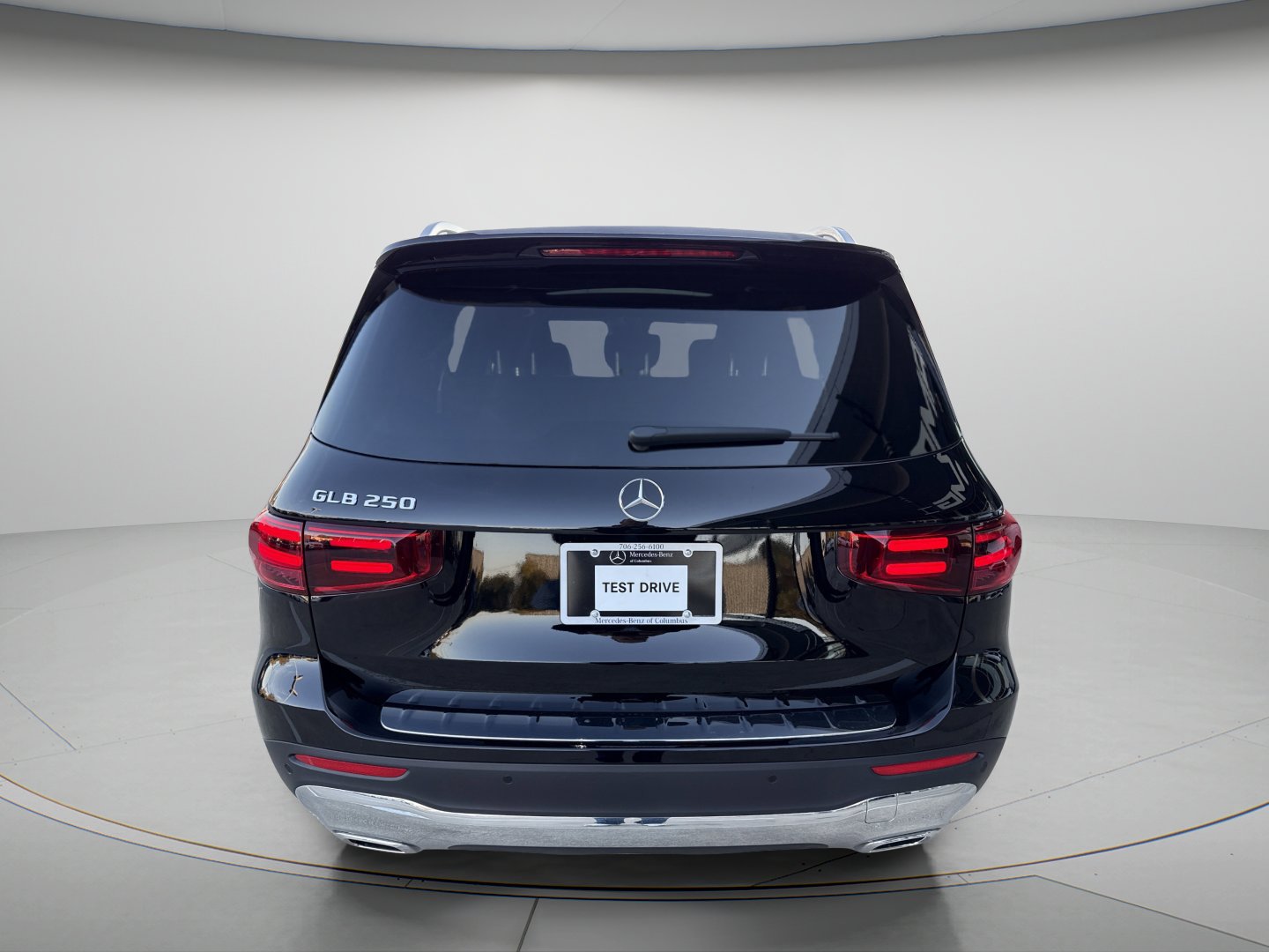New 2026 Night Black Mercedes-Benz GLB 250 image 4
