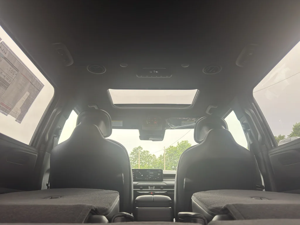 New 2027 Black Jade Green Kia X-Line EX image 17