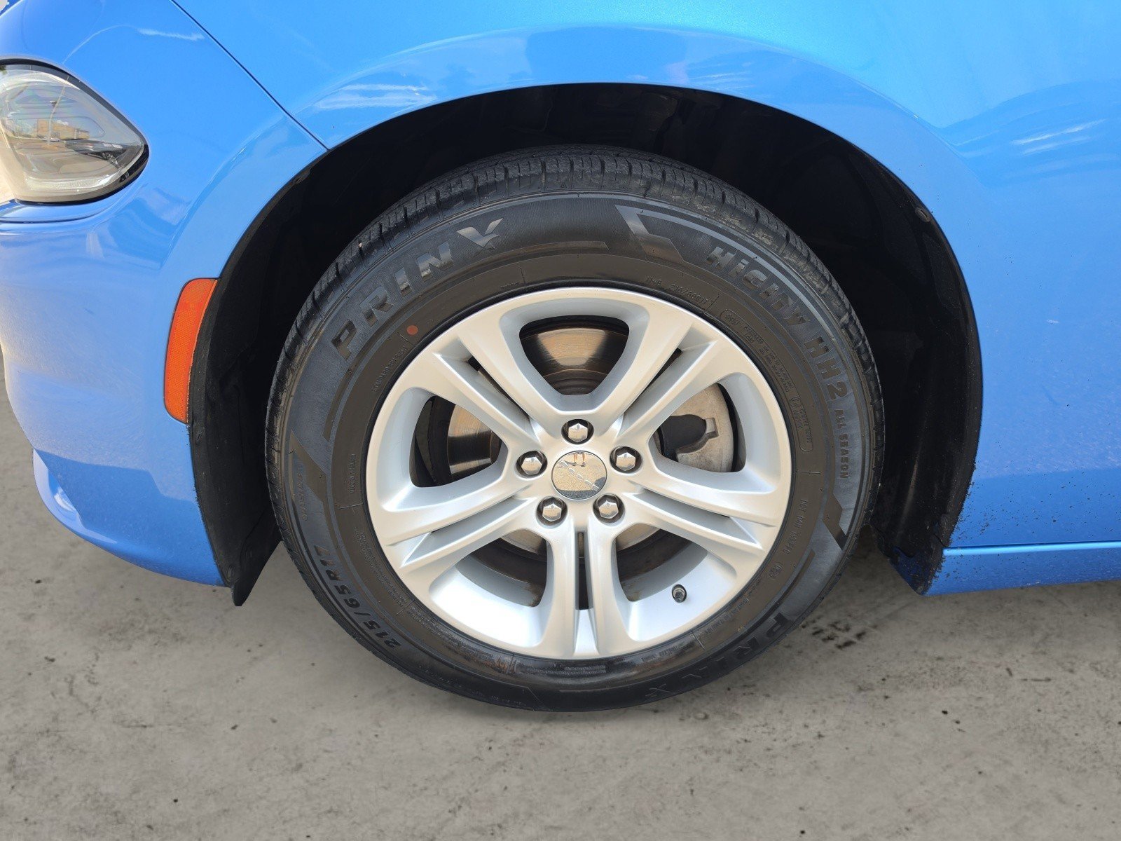 Used 2023 B5 Blue Pearlcoat Dodge SXT image 27