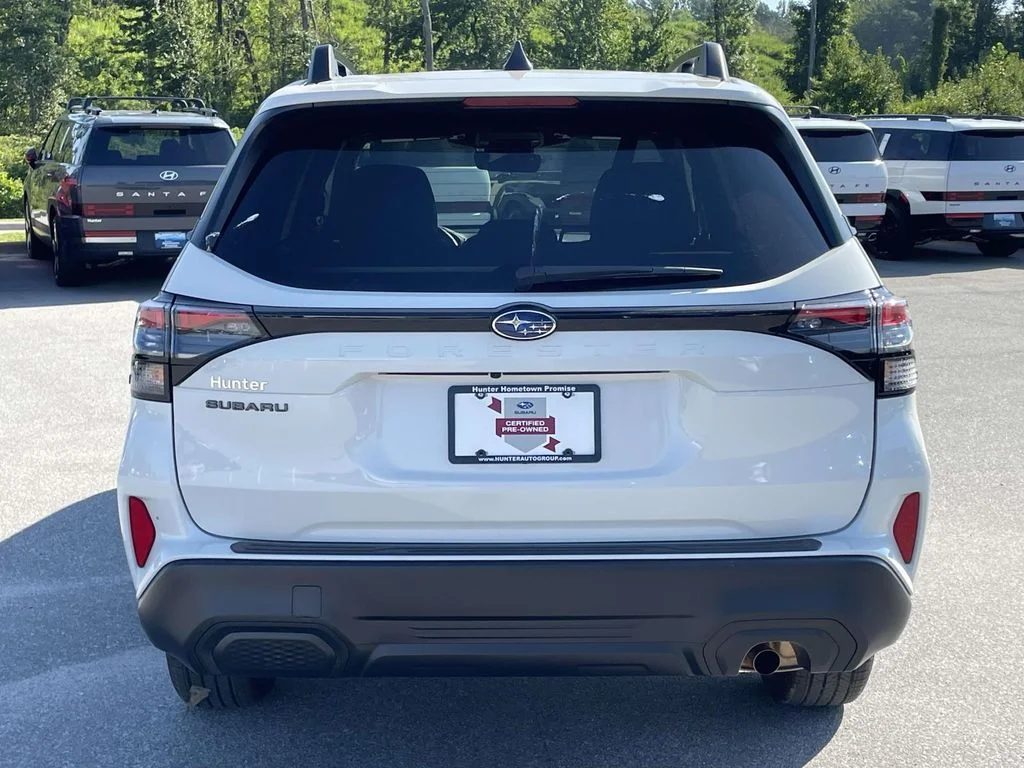 Used 2026 Crystal White Pearl Subaru Premium image 25