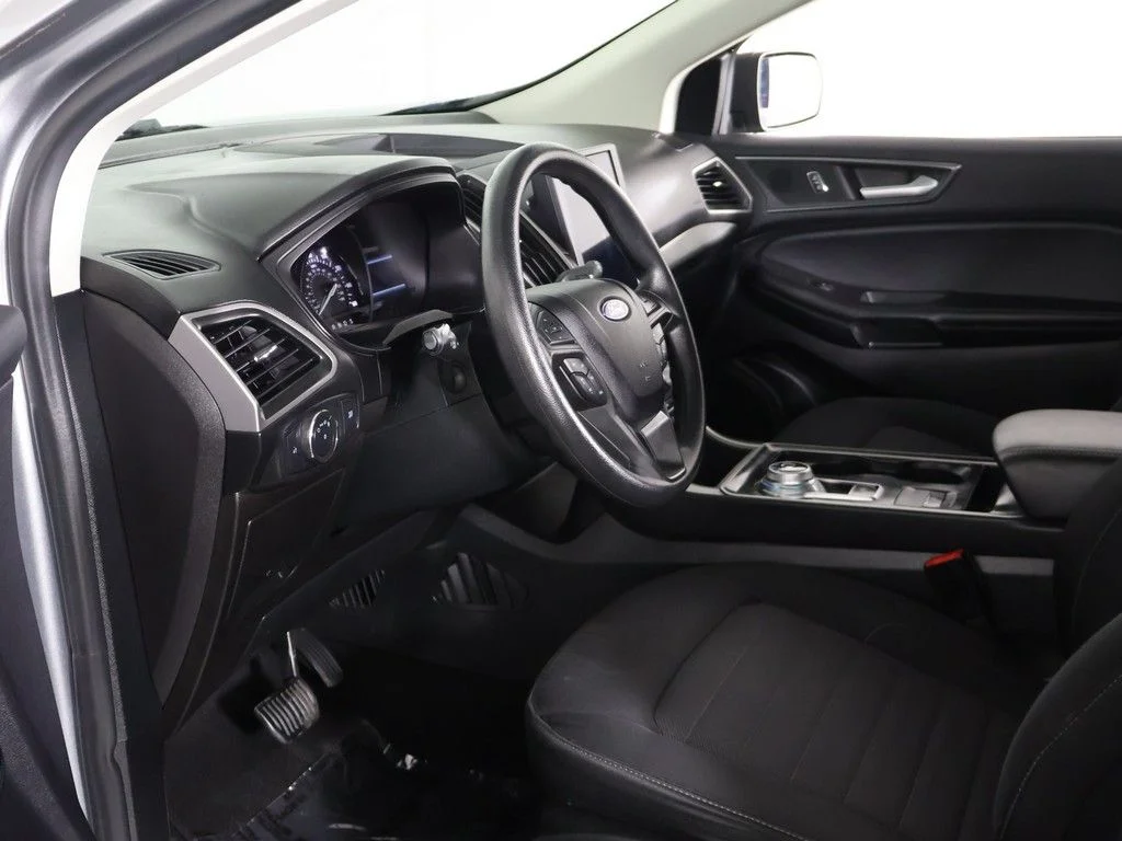 Used 2022 Silver Ford SE image 20