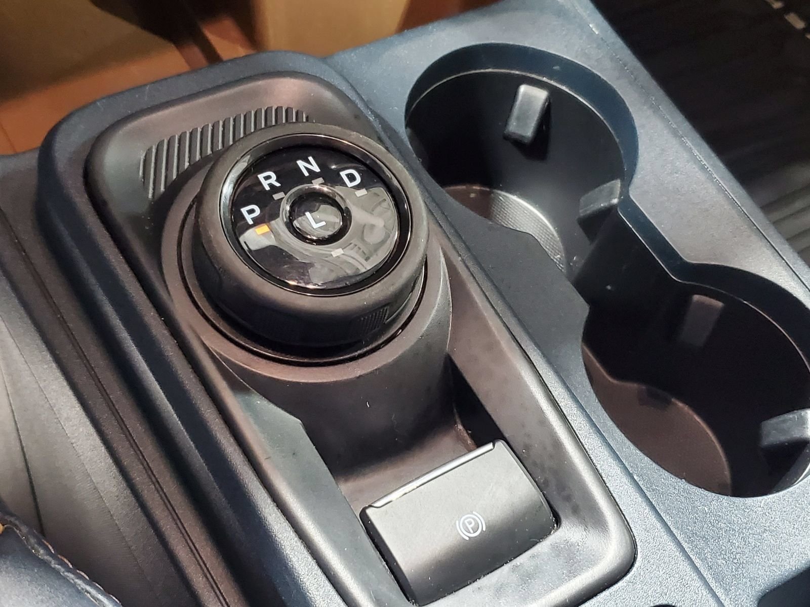 Used 2023 Black Ford Lariat image 27