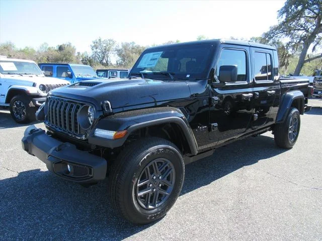 New 2026 Black Clear-Coat Exterior Paint Jeep Sport S image 3