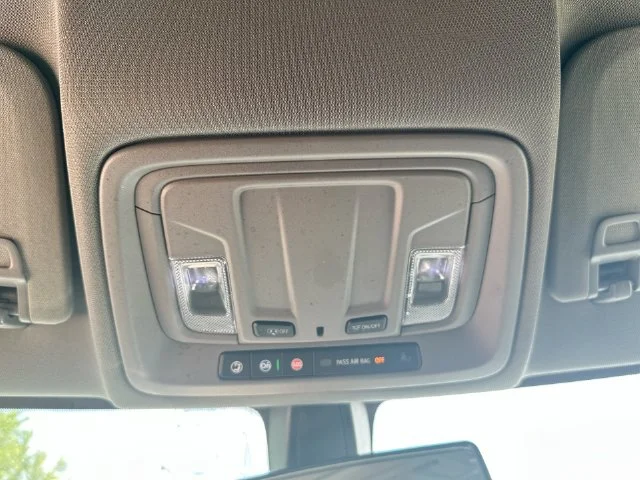 Used 2020 Silver Chevrolet RST image 46