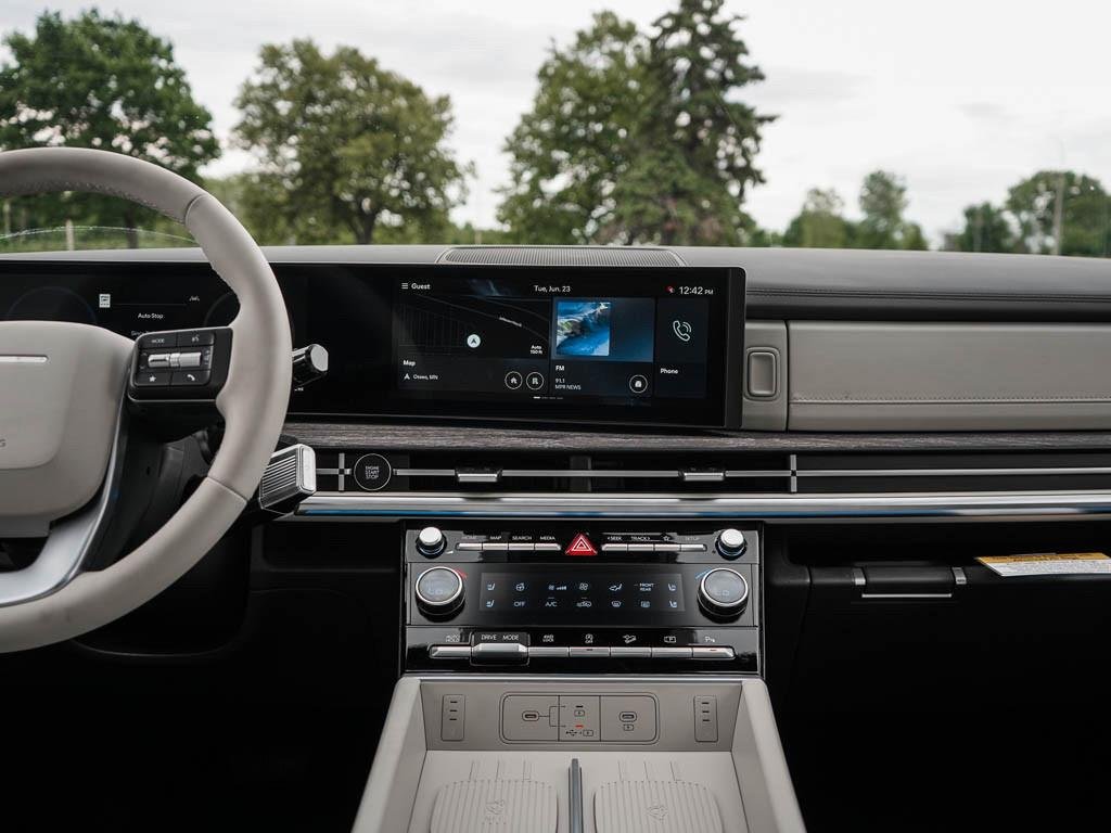 New 2026 Rockwood Green Hyundai Limited 6P AWD image 44