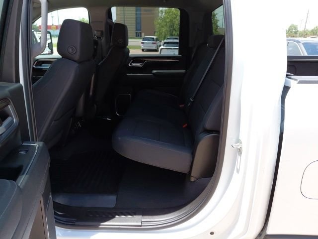 Used 2025 White Chevrolet LT image 23