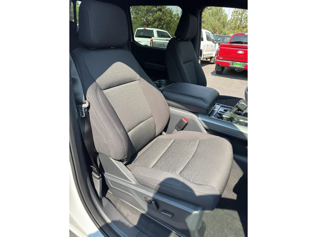 New 2026 Avalanche Ford XLT image 15