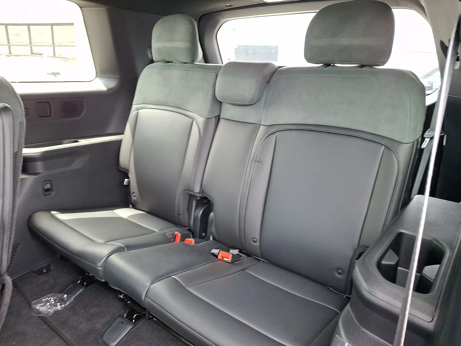 New 2027 White Kia X-Line SX-Prestige image 12