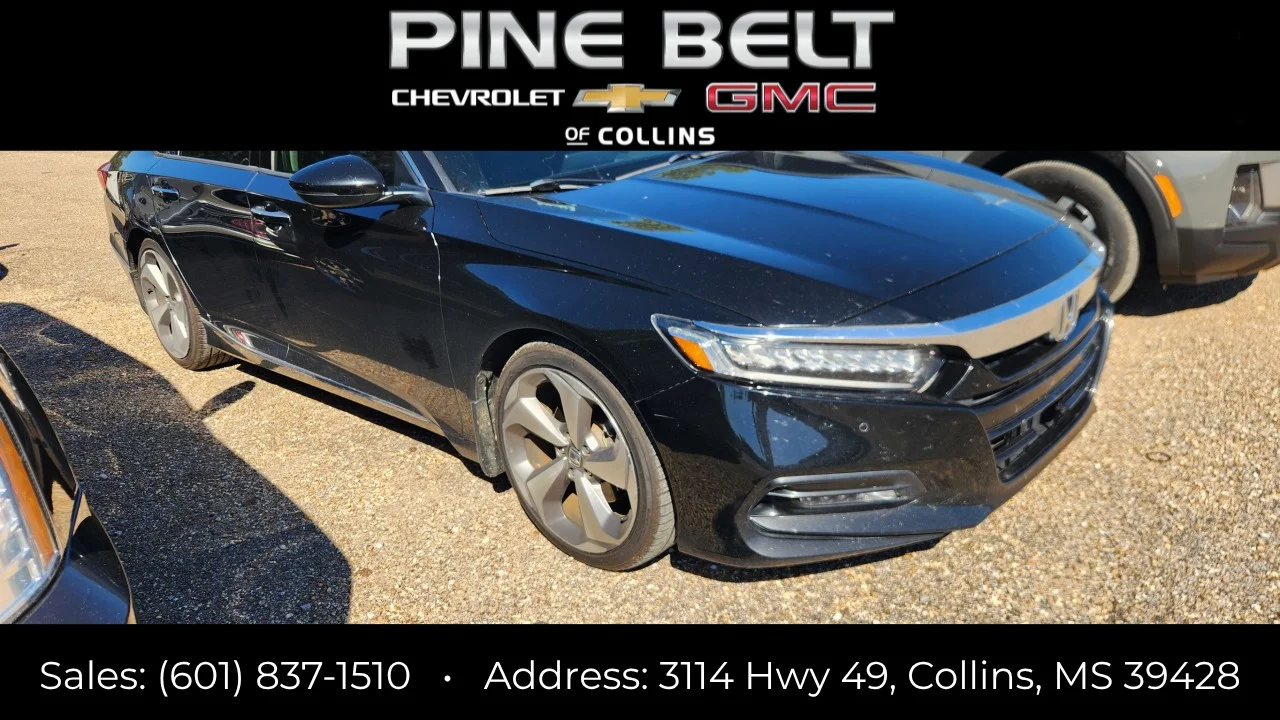 Used 2018  Honda Touring 1.5T image 1