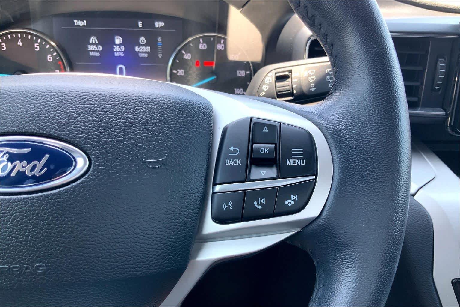 Used 2023 Iconic Silver Metallic Ford XLT image 25