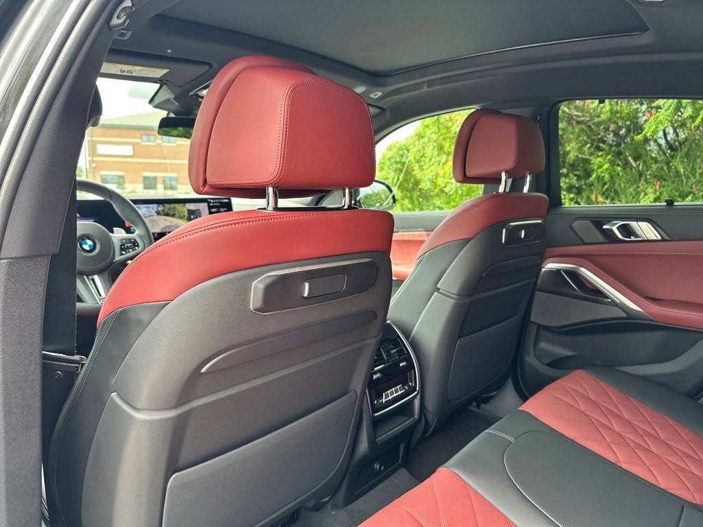 New 2027 Dravit Grey Metallic BMW M60i image 23