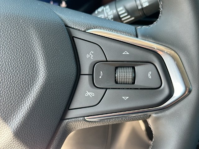 New 2026 Summit White Chevrolet LT image 41