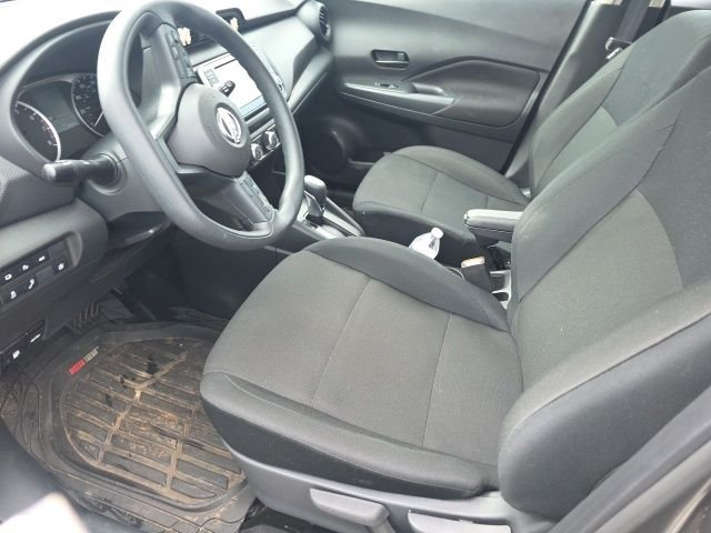 Used 2025 Gun Metallic Nissan S image 9