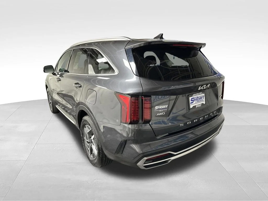 Used 2022 Gray Kia S image 2