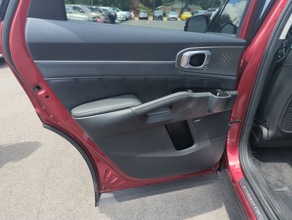Used 2021 Red Kia SX-Prestige image 29
