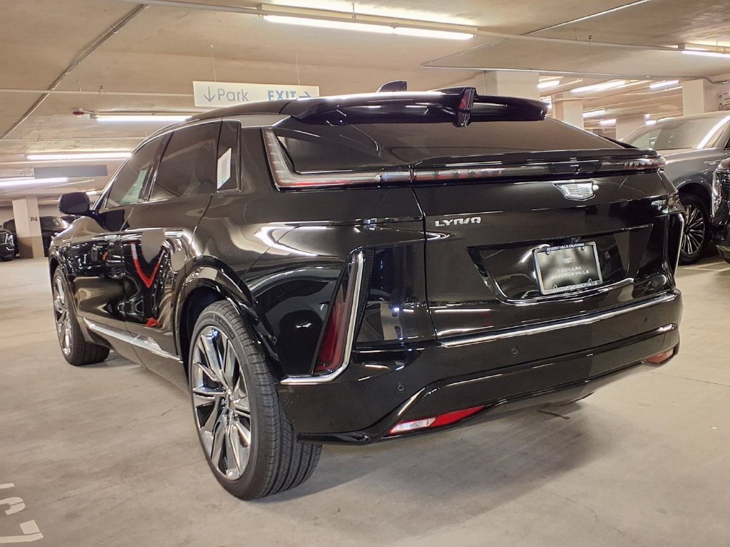 New 2026 Stellar Black Metallic Cadillac Signature Luxury image 10