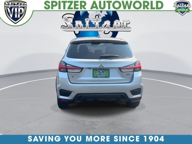 Used 2023  Mitsubishi 2.0 LE image 8