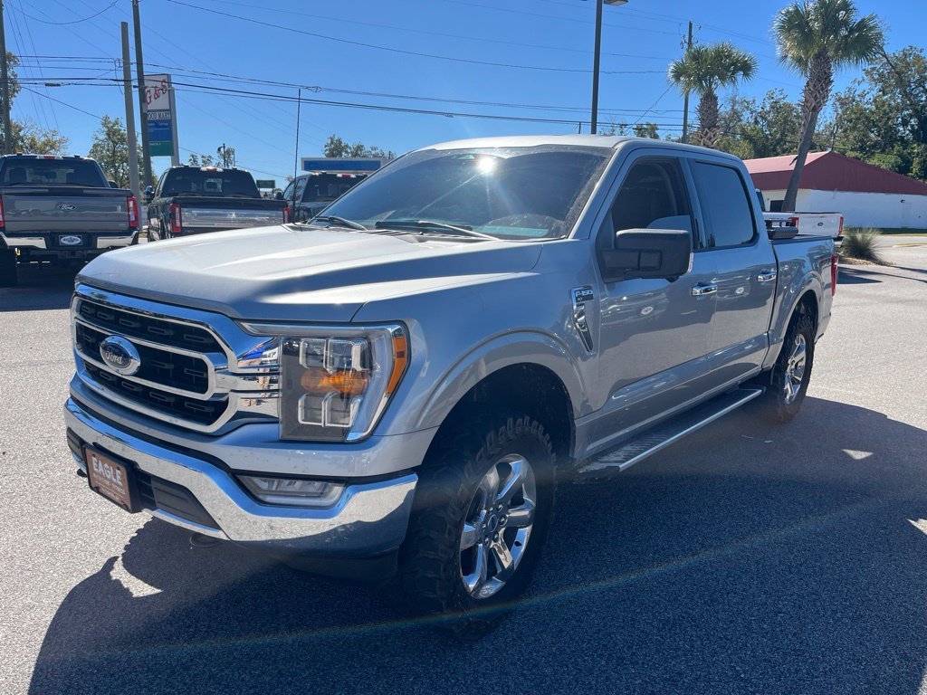 Used 2023 Silver Ford XLT image 3